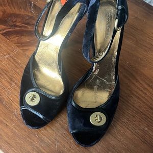 COACH sz9.5 heels
